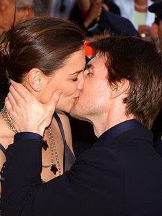 Couple Cruise, Famous People Celebrities, Tom Cruise Movies, Women Looking For Men, Paula Patton, National Film Awards, Charlie Chaplin, Movie Premiere, Katie Holmes