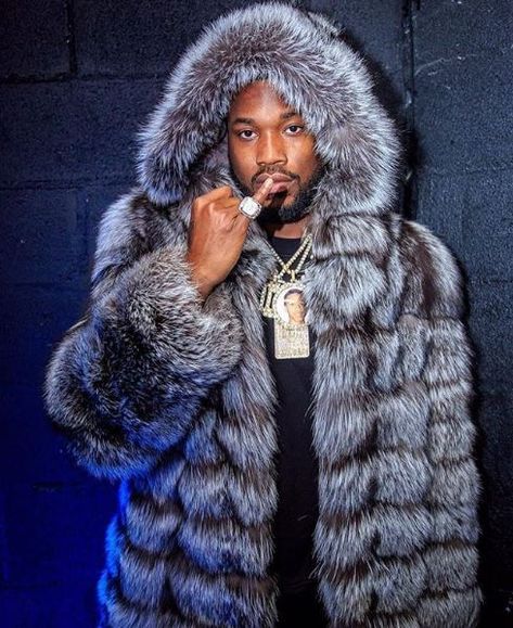 Outfit With Hat, Michael Rapaport, Billionaires Row, Fur Coat Outfit, Mens Fur Coat, Hip Hop World, Toni Braxton, Meek Mill, Mens Fur