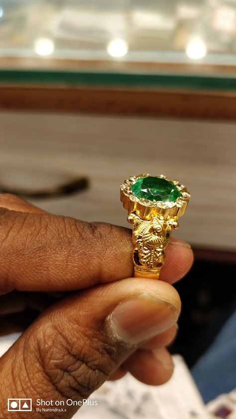 Gold Ring Men Indian, Green Stone Ring Gold Men, Stone Ring Design Gold Men, Men Gold Ring Design Indian, Pacchala Haram, Men's Rings Gold Indian, Earrings With Price, Gents Gold Ring, Antique Mens Rings