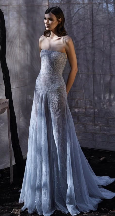 Evermore Fashion, Ethereal Dress, Prom Dress Inspo, Runway Fashion Couture, Prom Inspo, Fantasy Dresses, Prom Dress Inspiration, Fantasy Gowns, Fairytale Dress