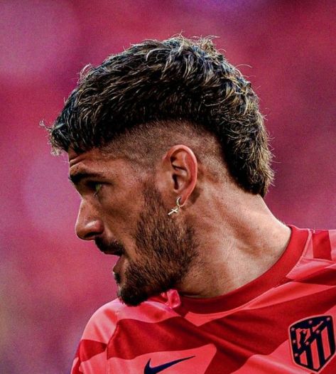 High Fade Mullet, Footballer Haircuts, Soccer Haircuts, Short Hair Mohawk, Very Short Hair Men, Bleached Hair Men, Men Fade Haircut Short, Taper Fade Curly Hair, Men Blonde Hair