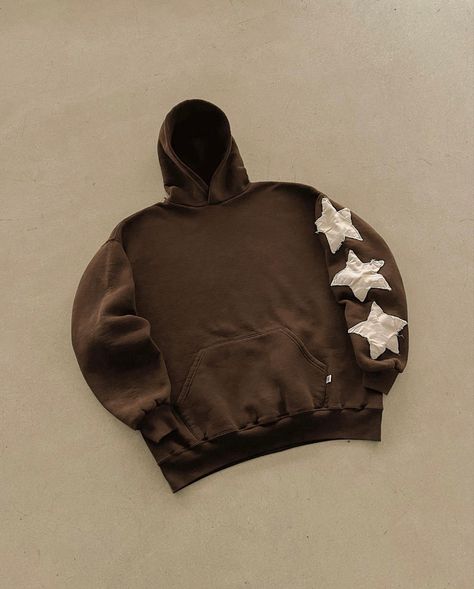 Brown Graphic Hoodie, Homemade Hoodie Designs, Patchwork Hoodies, Star Patchwork, Star Hoodie, Fashion Reels, Patchwork Hoodie, Hoodie Diy, All Colour