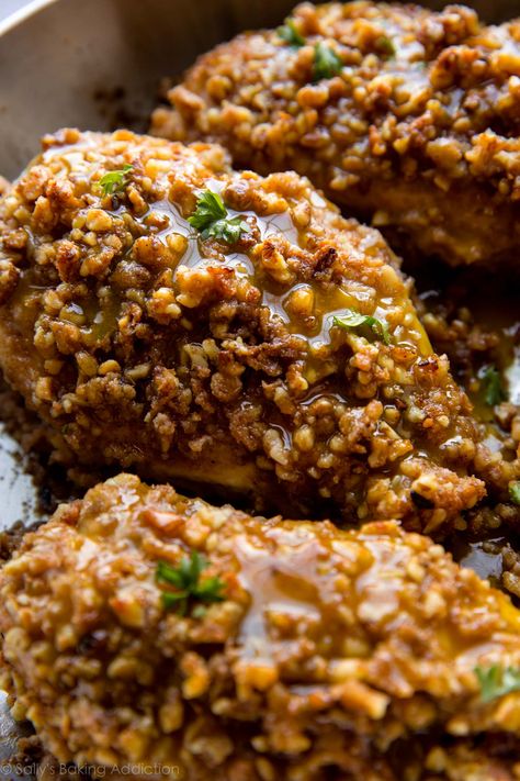 Walnut Recipes Dinner, Walnut Crusted Chicken, Pecan Crusted Chicken, Walnut Chicken, Walnut Crust, Crusted Chicken Recipes, Healthy Afternoon Snacks, Walnut Recipes, Falafels