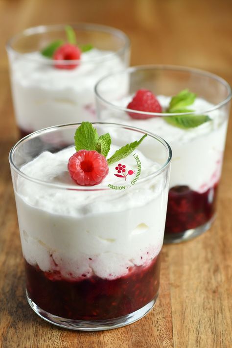 Dessert Fruits, Summer Pudding, Dessert Light, Trifle, Fruit Desserts, Fruit, Ethnic Recipes, Cake