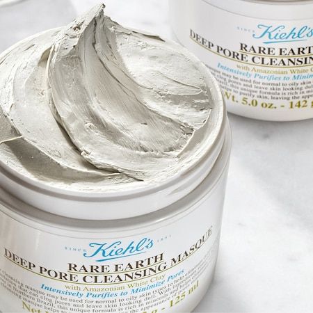 Kiehl's Since 1851 Rare Earth Deep Pore Cleansing Masque Image 7 Pores Minimizer, Glow Up Skin, Face Mask Products, Charcoal Cleanser, Detox Kur, Aloe Vera Face, Mask For Oily Skin, Pretty Products, Aloe Vera Face Mask