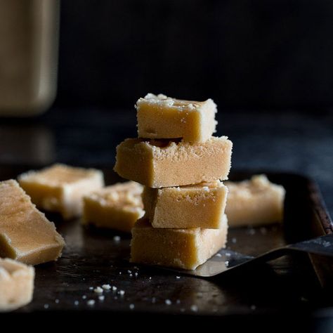 Scottish Tablet Recipe Scottish Tablet Recipe, Recipe With Evaporated Milk, Scottish Tablet Recipes, Evaporated Milk Recipes, Scottish Tablet, Tablet Recipe, Milk Dessert, Scottish Recipes, Dessert Easy