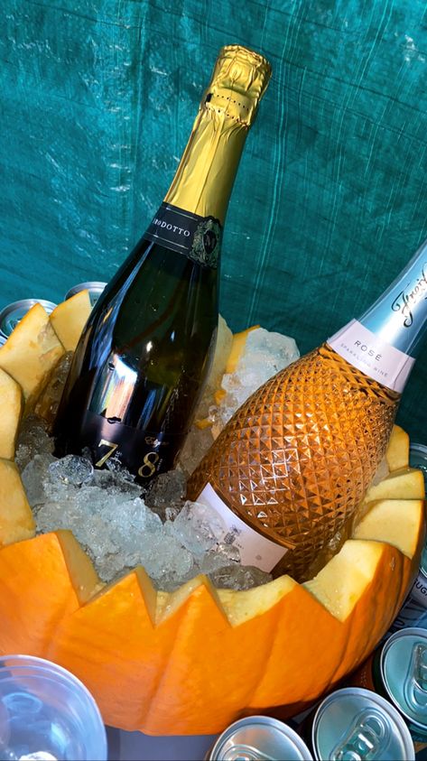 Pumpkin Ice Bucket, Halloween Autumn, Ice Molds, Champagne Bottle, Ice Bucket, Party Themes, Wine Bottle, Thanksgiving, Wine