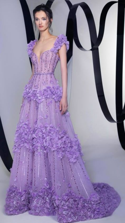 Lavanda Dress, Evening Gowns Black, Gowns Black, Organza Gowns, Fancy Gowns, Embellished Gown, Pink Dresses, Gowns Of Elegance, Gala Dresses