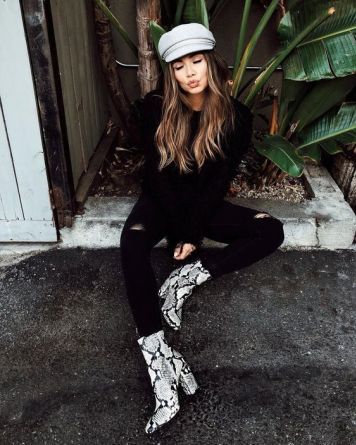 Print Boots Outfit, Edm Festival Outfit, Snake Print Boots, Booties Outfit, Winter Capsule Wardrobe, Trending Boots, Boot Print, Outfits Casual, Looks Style