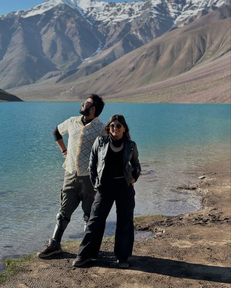 Suggest a caption for 3rd picture 😂 . . Spiti valley , himachalpradesh , Spiti, bike trip , bike ride , spiti circuit, chandrataal lake Chandrataal Lake, Valley Outfit, Spiti Valley, Bike Trip, 3 Picture, Bike Trips, Outfit Women, Bike Ride, Circuit