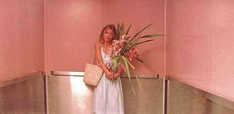 Michelle Pfeiffer in The Witches of Eastwick, 1987 Witches Of Eastwick, The Witches Of Eastwick, The Witches, Film Stills, Pretty Pictures, Short Film, Cinematography, My Aesthetic, Pretty In Pink