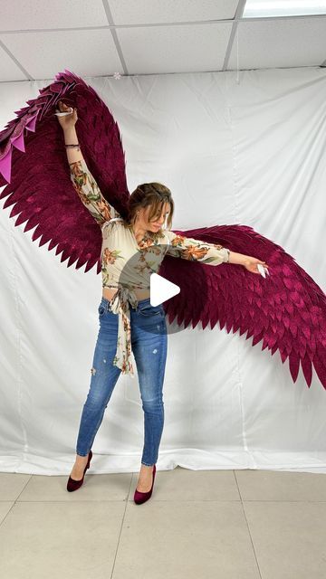 oh, if only wings could be made as quickly as in the video! #redwing #redangel #redangels #angel #wings #wingchun #wingtsun #fotografia #... | Instagram Fabric Wings Diy, Diy Wings Angel, How To Make Angel Wings, Angel Wings Tutorial, Angel Wings Diy, Big Angel Wings, Large Angel Wings, Giant Butterfly, Diy Angel Wings