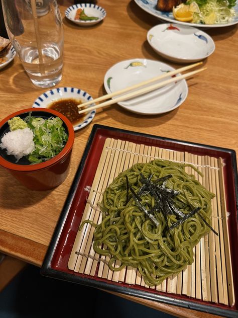 Japanese cuisine Green tea cold Soba Noodles, sushi night food yummy Cold Soba, Sushi Night, Soba Noodles, Green Tea, Party Food, Noodles, Fish