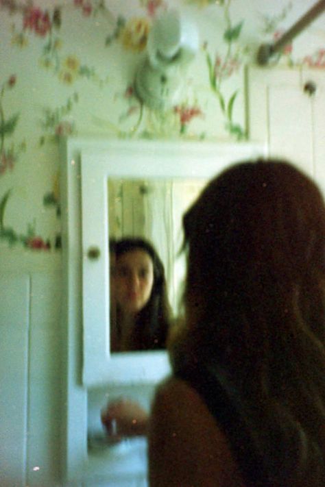 Looking In The Mirror Reference, Expired Film Photography, Ace Mcshane, Girl Looking In Mirror, Look In Mirror, Party Bathroom, Makeup Film, Looking In Mirror, Bathroom Scene