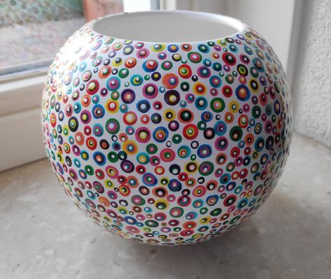 Polka Dot Pottery Painting Ideas, Dot Painting On Pottery, Dot Art Pottery, Polka Dot Pottery Ideas, Painting Pottery Plates, Ceramic Cafe, Diy Pottery Painting, Ceramic Glaze Recipes, Cement Art