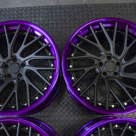 custom midnight purple rims for sale, this multi-spoke rims is 2-piece, our size 18 19 20 21 22 23 24 inch. custom midnight purple wheels in China rim manufacturer. custom wheels midnight purple barrles and black hub caps. Black Jeep With Purple Accents, Car Rims Ideas Diy, Purple Car Decor, Black And Purple Car, Car Customization Ideas, Midnight Purple Car, Purple Car Interior, Purple Car Accessories, Purple Jeep Wrangler