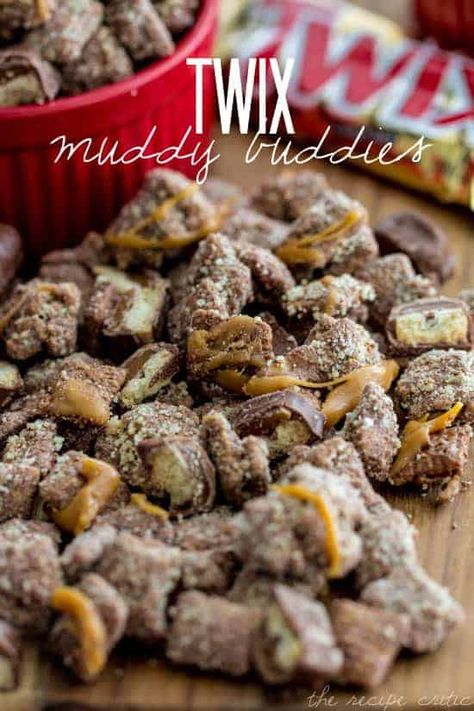 Chex Recipes, Puppy Chow Chex Mix Recipe, Chex Mix Puppy Chow, Muddy Buddy, Puppy Chow Recipes, Twix Bar, Chex Mix Recipes, Muddy Buddies, Cereal Treats