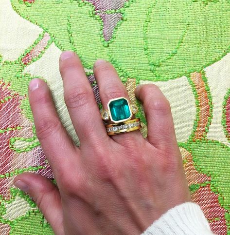 Brent Neale Ring, Brent Neale Jewelry, Emerald Ring Design, Beautiful Wedding Ring Sets, Brent Neale, Diamond Finger Ring, Antique Emerald Ring, Emerald Engagement Ring Green, Dream Rings