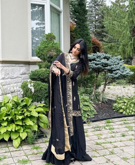 Punjabi Clothes, Eid Fits, Cultural Clothes, Desi Things, Outfit Indian, Desi Clothing, Desi Attire, Desi Dress, Wedding Fits