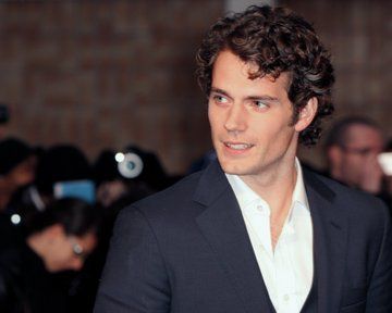 Henry Cavill Immortals, Floofy Hair, Napoleon Solo, Hairstyles Theme, Boy Haircut, Love Henry, Henry Williams, Man Of Steel, Henry Cavill