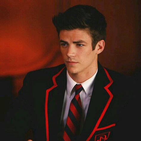 it’s sebastian smythe from glee. one of the best shows on earth and everyone can fight me Grant Gustin Glee, Sebastian Glee, Sebastian Smythe, Flash Funny, Flash Barry Allen, The Flash Grant Gustin, Derek Hale, Scott Mccall, Fastest Man