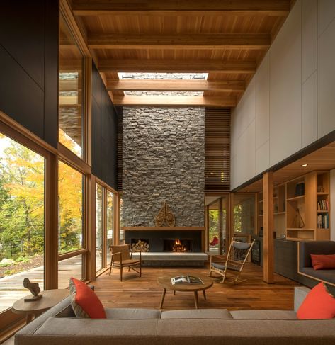 The Bear Stand by Bohlin Cywinski Jackson Bohlin Cywinski Jackson, Interior Entrance, Casa Country, Mid Century Modern Living, Hallway Decor, Narrow Hallway, Lounge Decor, Futurism, Mid Century House