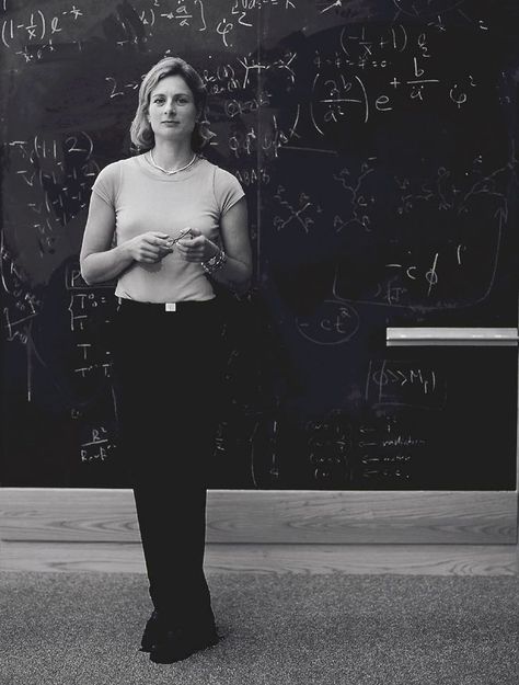 Quantum Physics Aesthetic, Lisa Randall, Particle Physics, Theoretical Physics, Women Scientists, 2023 Vision, Spaceship Design, Physicists, 5 Anime