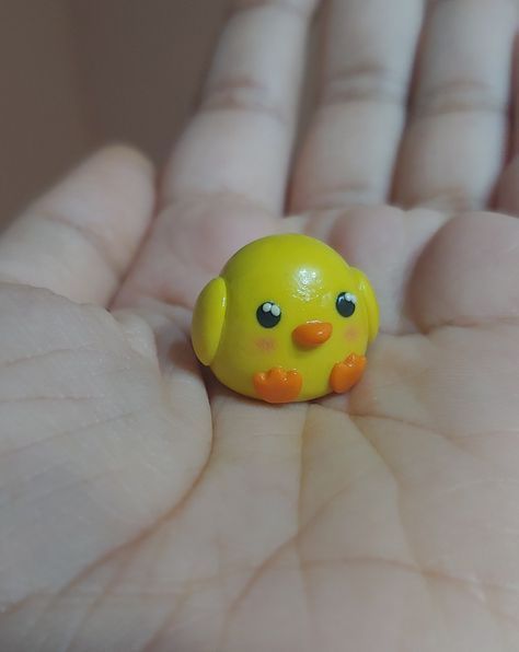 Cute Polymer Clay Easy, Cute Clay Bird, Cute And Easy Things To Make Out Of Clay, Clay Crafts Cute Easy, Clay Crafts Aesthetic Easy, Easy Little Clay Ideas, Easy Clay Designs, Cute And Easy Clay Ideas, Cute Polymer Clay Ideas Kawaii