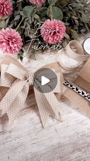 Barefoot&Freckled on Instagram: "🎀Easy Bow Tutorial #farmhousesigns #doorhanger #crafttutorial #bowtutorial" Pretty Gift Wrapping Ideas, Best Bow, Gift Wrapping Bows, Bow Tutorial, Craft Tutorial, Big Bows, Ribbon Crafts, Diy Bow, Pretty Gift