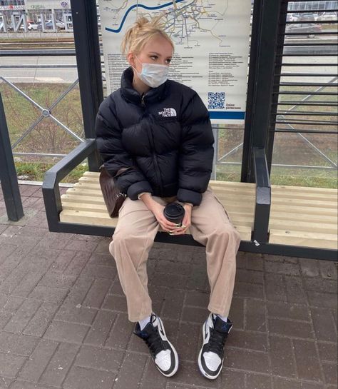 1996 Retro Nuptse Jacket Outfit, Tnf Nuptse Outfit, North Face 1996 Nuptse Outfit, Retro Nuptse Jacket Outfit, North Face Nuptse Jacket Outfit, Puffa Jacket Outfit, Ny Cap Outfit, Northface Nuptse, North Face Nuptse Jacket