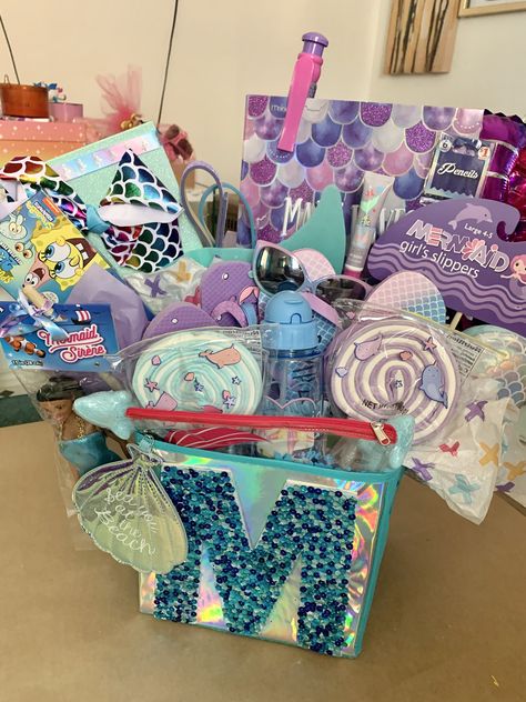 Mermaid Gift Basket, Little Mermaid Gifts, Summer Gift Baskets, Mermaid Dancing, Handmade Valentine Gifts, Gifts For Mom And Dad, Baby Easter Basket, Raffle Baskets, Birthday Basket