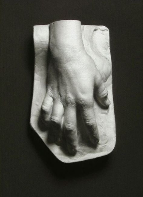 Why you should do Cast Drawings - Dorian Iten Plaster Hands, Ancient Greek Sculpture, Anatomy Sculpture, Plaster Cast, Academic Art, Greek Sculpture, Still Life Drawing, Happy Drawing, Classical Art