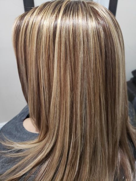 Lowlights On Natural Blonde Hair, Long Brown Hair With Honey Highlights, Highlights For Winter, Hi Lights And Low Lights Brown Hair, Light Caramel Highlights, Color Correction Hair, Balayage Blond, Hair Highlights And Lowlights, Perfect Hair Color