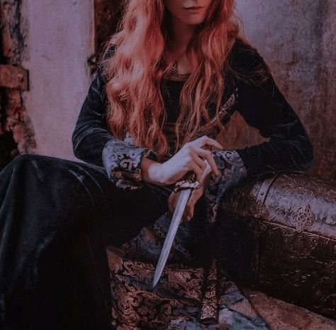 Red Hair Medieval, Fire Poppy, Kingdom Of Flesh And Fire, Flesh And Fire, It Aesthetic, From Blood And Ash, Blood And Ash, Aesthetic Story, Ashes Series