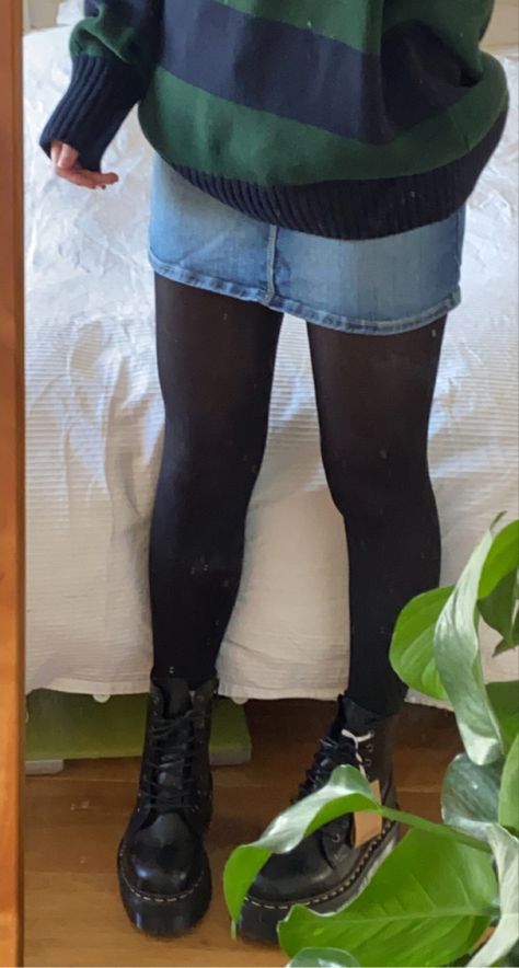 Skirts Tights Outfit, Denim Skirt Outfit With Tights, Vintage Jean Skirt Outfit, Oversized Sweater Outfit With Skirt, Denim Skirt And Tights Outfit, Outfits With Boots Aesthetic, Denim Skirt Aesthetic Outfit, Curvy Denim Skirt Outfit, Denim Skirt Tights Outfit