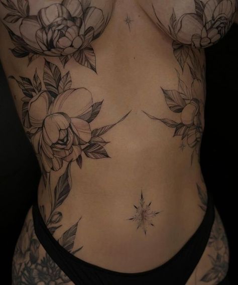 Leaf Tattoo Stomach, Female Pelvic Tattoo, Full Body Patchwork Tattoo Women, Stomach Tattoos Women Symmetrical, Womens Back Shoulder Tattoo, Under Side Breast Tattoo, Interesting Tattoo Placement, Mandala Rib Tattoo, Hip Stomach Tattoos Women