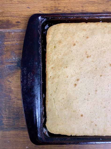 Sheet Pan Sourdough Pancakes – Over Easy Homestead Sheet Pan Sourdough Pancakes, Sourdough Pretzel Recipe, Pancake Squares, Sourdough Discard Pancakes, Discard Pancakes, Sourdough Pancakes Recipe, Sheet Pan Pancakes, Pan Pancakes, Sourdough Cinnamon Rolls