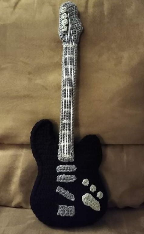 Music Crochet Patterns, Electric Guitar Crochet, Crochet Guitar Pick Holder, Crochet Guitar Pattern Free, Guitar Crochet, Crochet Guitar, Music Crochet, Adventure Time Crochet, Crochet Music