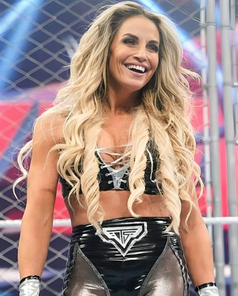 Trish Stratus Wallpaper, Trish Stratus Wwe, Wwe Trish Stratus, Wwe Trish, Wwe Women's Division, Trish Stratus, Wwe Legends, Wwe Girls, Womens Outfits