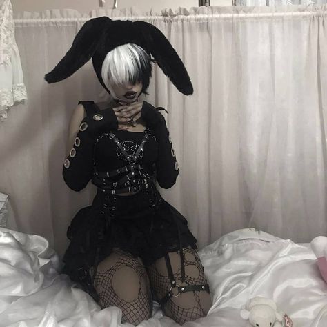 Mallgoth Aesthetic, Goth Gifts, How To Impress, I Feel Lost, Feel Lost, Cute Goth, Alt Outfits, Aesthetic Grunge Outfit, Bunny Outfit