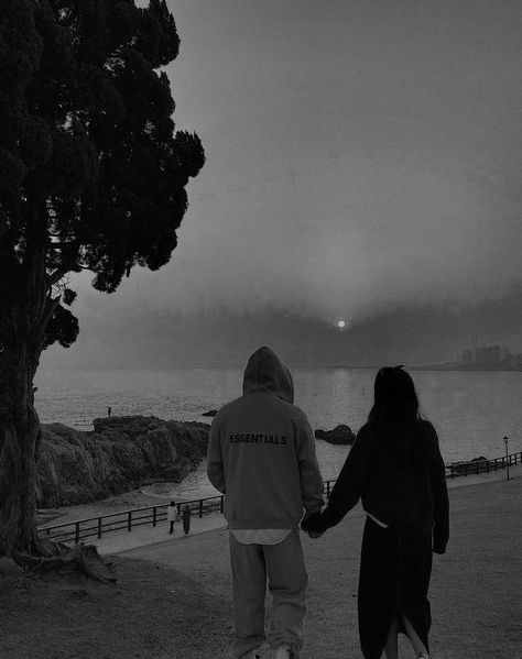 Canada Pictures, Breakup Picture, Beautiful Night Images, Creative Profile Picture, Emotional Photography, Cute Relationship Photos, Dark Pictures, Animated Love Images, Cute Couple Art