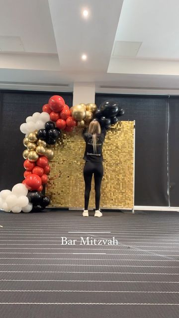 Kids Party Inspiration, Casino Party Decorations, Magic Party, Shimmer Wall, Balloon Backdrop, Back Drop, Balloon Wall, Casino Party, Wedding Balloons