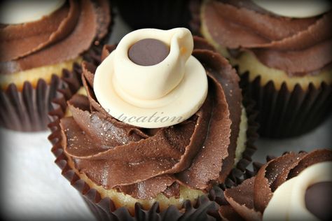 Coffee Cups Cupcakes - CakeCentral.com 30th Cake, Coffee Bridal Shower, 30 Cake, Cake Central, Sugar Paste, Home Recipes, Cake Ideas, Coffee Cup, Cake Decorating