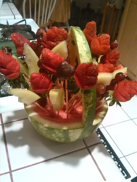 Diy Fruit flower bouquet in watermelon basket Fruit Flower Basket, Watermelon Basket, Bridal Gift Wrapping Ideas, Beautiful Mind Quotes, Flower Basket, Flowers Bouquet, Watermelon, Cooking Recipes, Gift Wrapping