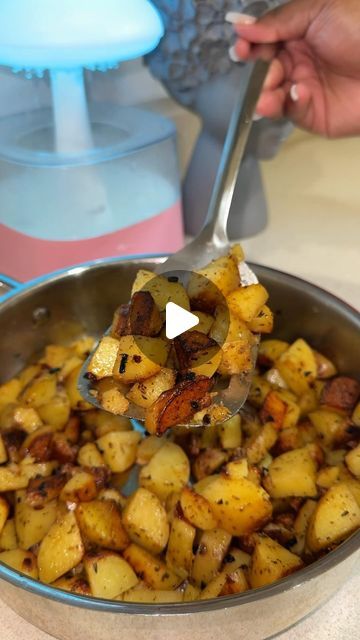 Jas✨LETS BAKE! | Breakfast Potatoes 🥔 

Breakfast potatoes are always my favorite side dish for breakfast 🥰 they’re super simple & easy to make so let get... | Instagram How To Prepare Potatoes, Easy Potato Breakfast Ideas, Boil Potatoes Recipes, Boiled Potatoes Recipes, Diced Potato Recipes, Different Ways To Cook Potatoes, Breakfast Skillet Potatoes, Boiled Potato Recipes, Yellow Potatoes Recipes