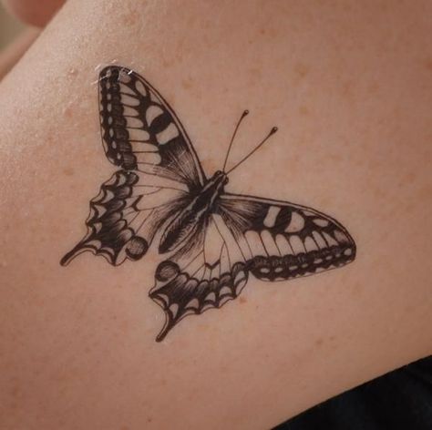 Butterfly Temporary Tattoo, Tattoo Diy, Large Temporary Tattoos, Butterfly Tattoos For Women, Summer Tattoo, Muster Tattoos, Flowers Tattoo, Swallowtail Butterfly, Skull Tattoos