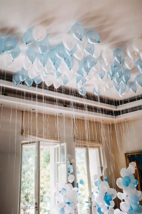 Take your party decor to the next level—literally— with a balloon ceiling! 🎈🎈🎈 #BalloonCeilng #BalloonDecor #DIYWedding #WeddingDecor #EventDecor Hanging Balloons From Ceiling, Balloons From Ceiling, Light Blue Balloons, 22 Bday, Hanging Balloons, Balloon Ceiling, 20th Birthday Party, Blue Balloons, 20th Birthday