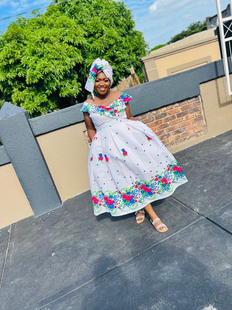 Tsonga traditional dress Tsonga Traditional Dresses Weddings, Tsonga Dresses, Tsonga Traditional Dresses, Wedding Seasons, African Skirts, Traditional Dresses Designs, Country Lifestyle, Traditional Wedding Dresses, Traditional Attire