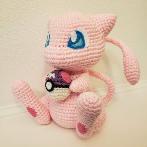 Free Mew Amigurumi Pattern — 1Up Crochet Mew Pokemon, Pikachu Crochet, Pokemon Crochet Pattern, Crochet Pokemon, Pokemon Pattern, Crochet Animals Free Patterns, Crochet Design Pattern, Crochet Amigurumi Free, Fun Crochet Projects