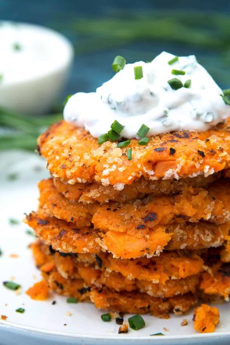 Sweet Potato Pancakes with Chive Dipping Sauce Sweet Potato Pancake, Potato Pancake Recipe, Sweet Potato Pancakes Recipe, Savory Brunch, Potato Pancakes Recipe, Savory Sweet Potato, Feast Recipes, Chives Recipe, Potato Pancake